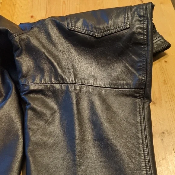 Vintage Chic: LA ROXX 1990's Black Leather Pants with Barrel/Balloon Legs - Picture 7 of 14